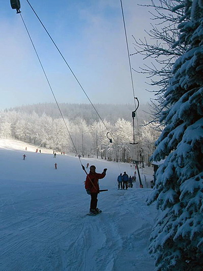 Lyžování v Zadní Telnici: Zimní radovánky na dosah