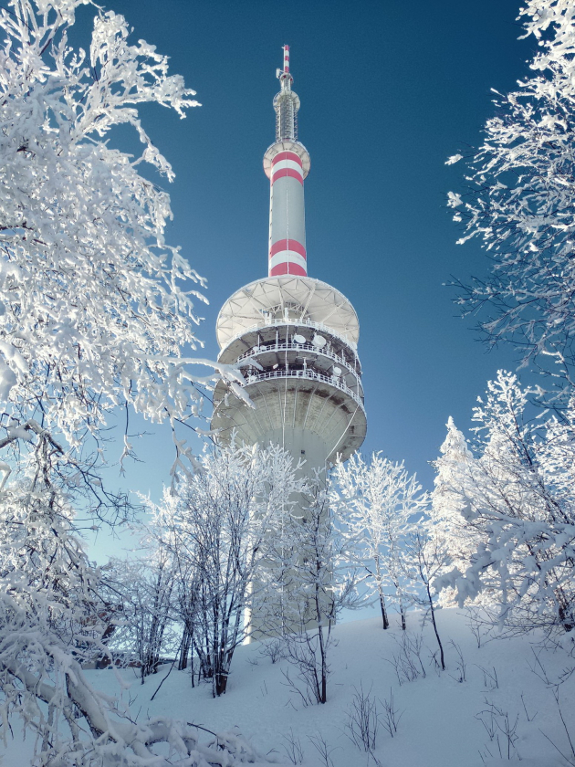 Buková hora: Televizní vysílač v srdci malebné krajiny